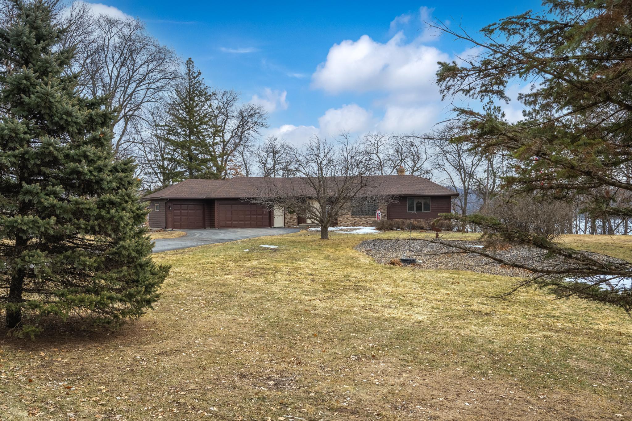 220 W Lower Pine Lake Court