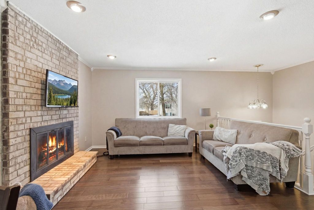 Photo of 7440 Drew Avenue N, Brooklyn Park, MN 55443 (MLS # 7014882)