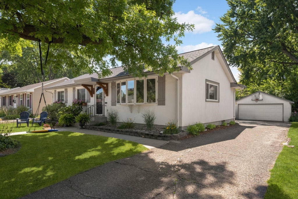 Photo of 340 Emerson Avenue W, West Saint Paul, MN 55118 (MLS # 7133968)