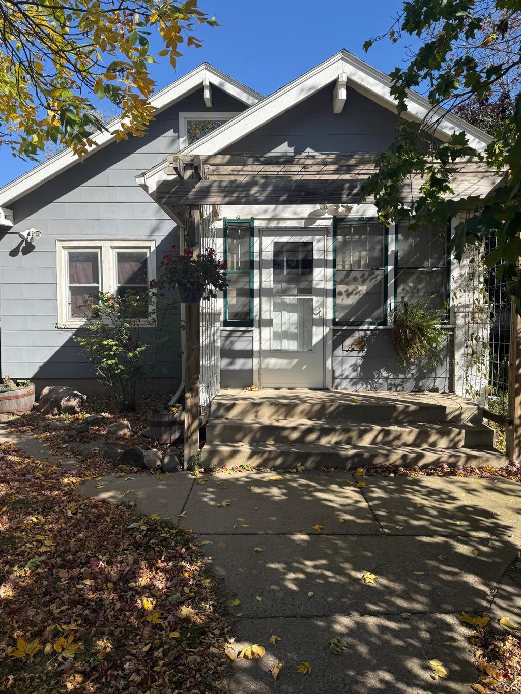 Photo of 20 Columbia Avenue SE, Saint Cloud, MN 56304 (MLS # 6802491)