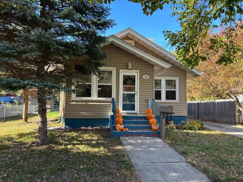 Photo of 126 Lynn Road SW, Hutchinson, MN 55350 (MLS # 6807553) Photo of 126 Lynn Road SW, Hutchinson, MN 55350 (MLS # 6807553)