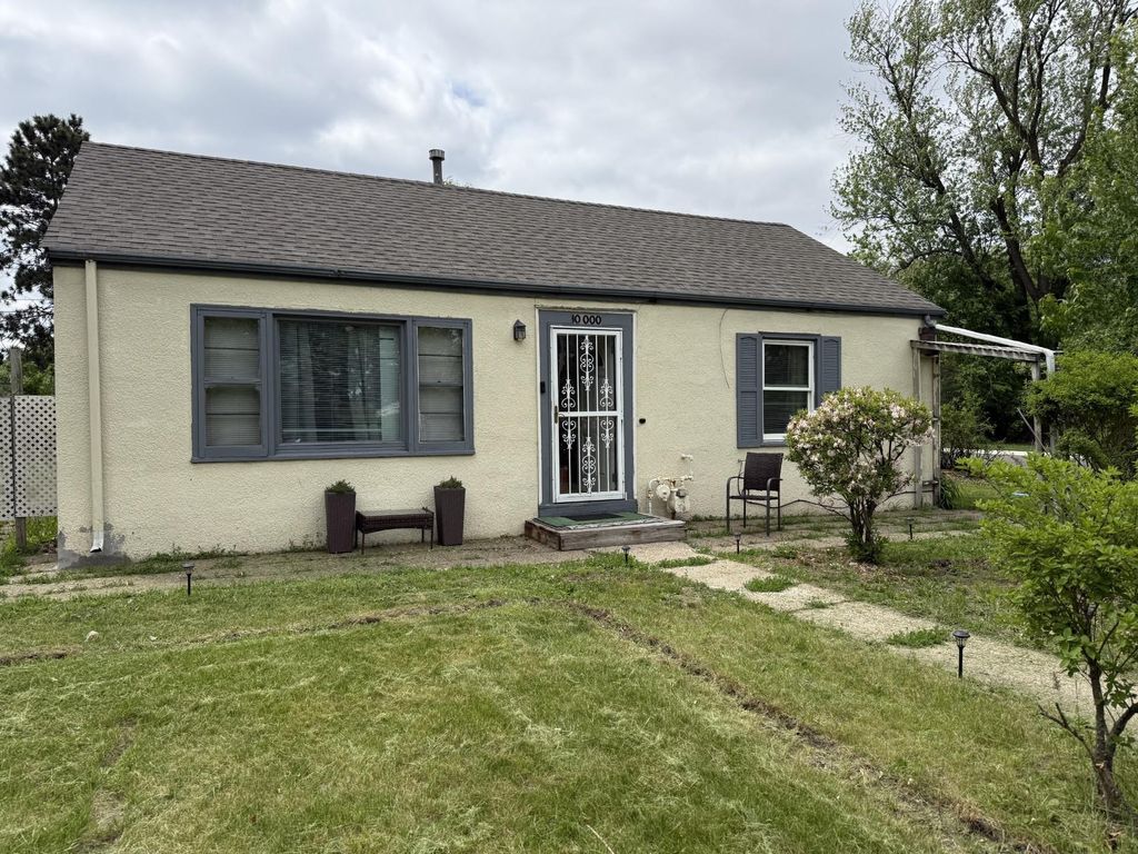 Photo of 10000 1st Avenue S, Bloomington, MN 55420 (MLS # 7084585)
