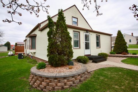 Photo of 102 4th Avenue SE, Lidgerwood, ND 58053 (MLS # 7071220)