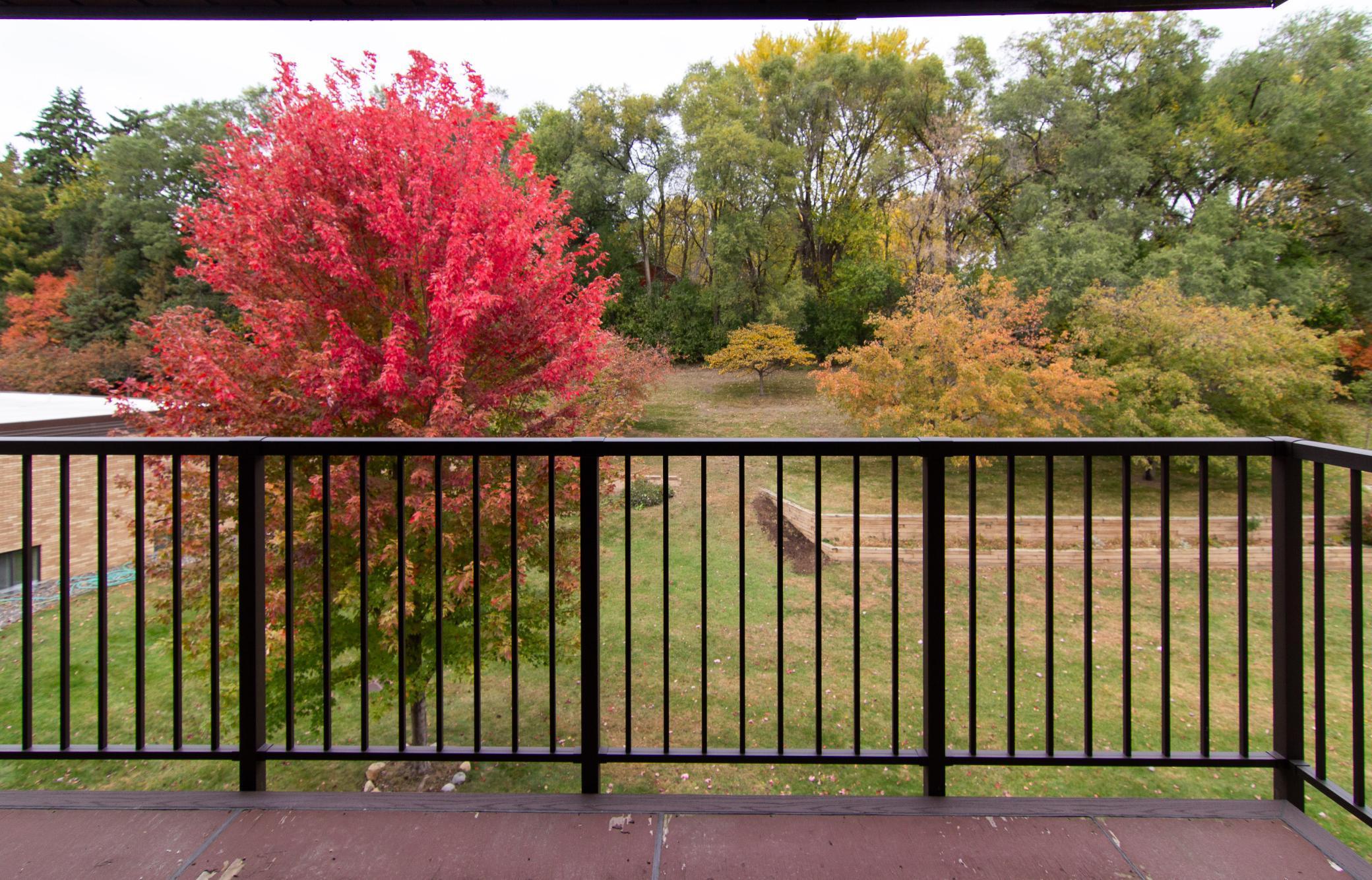 2690 Oxford Street N 247