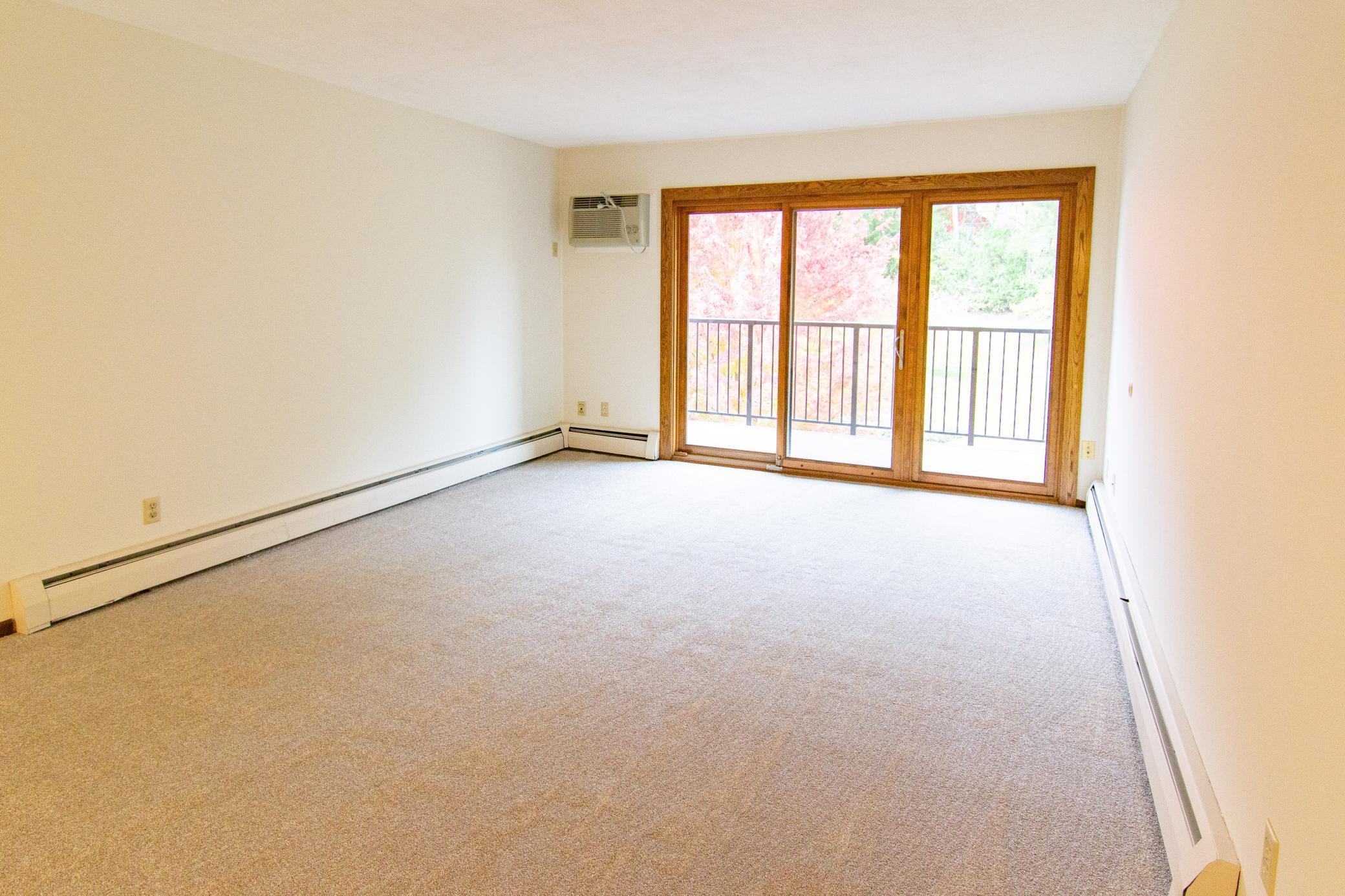 2690 Oxford Street N 247