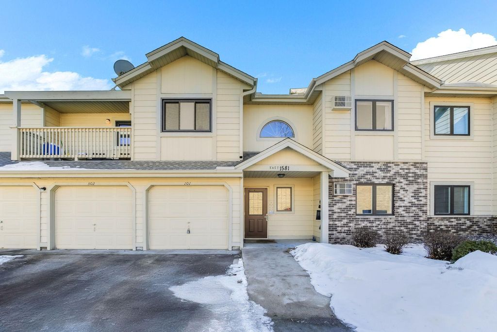 Photo of 1581 Wheelock Lane #101, Saint Paul, MN 55117 (MLS # 7018670)