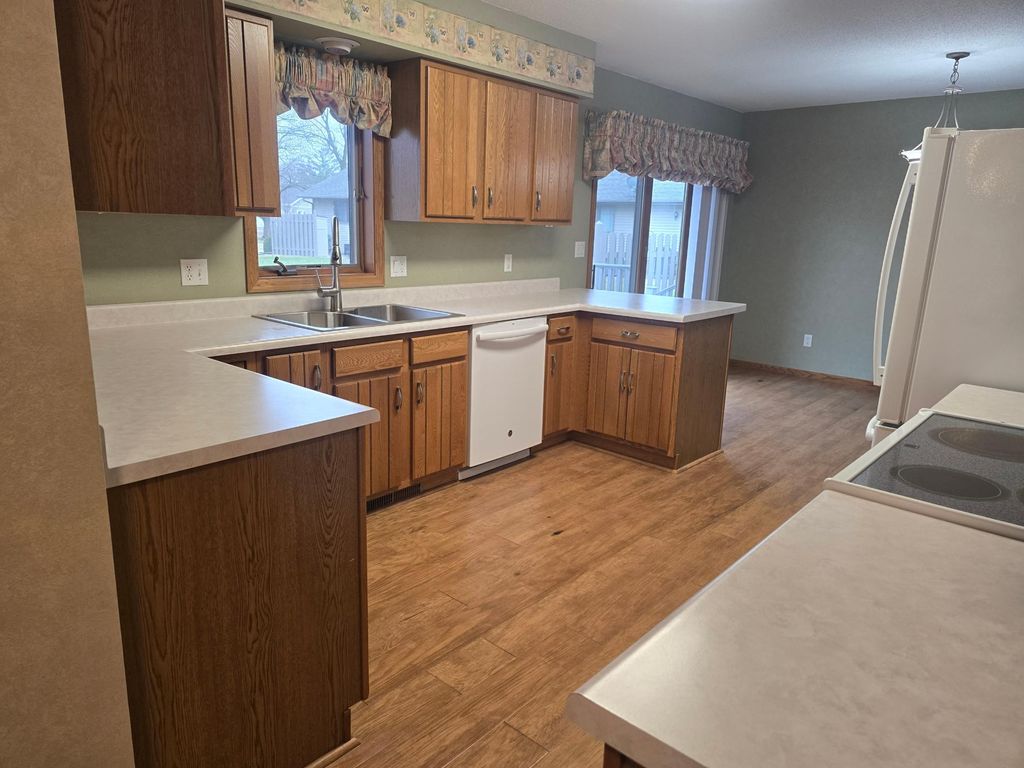 Photo of 614 11th Street N, Mountain Lake, MN 56159 (MLS # 7047589)