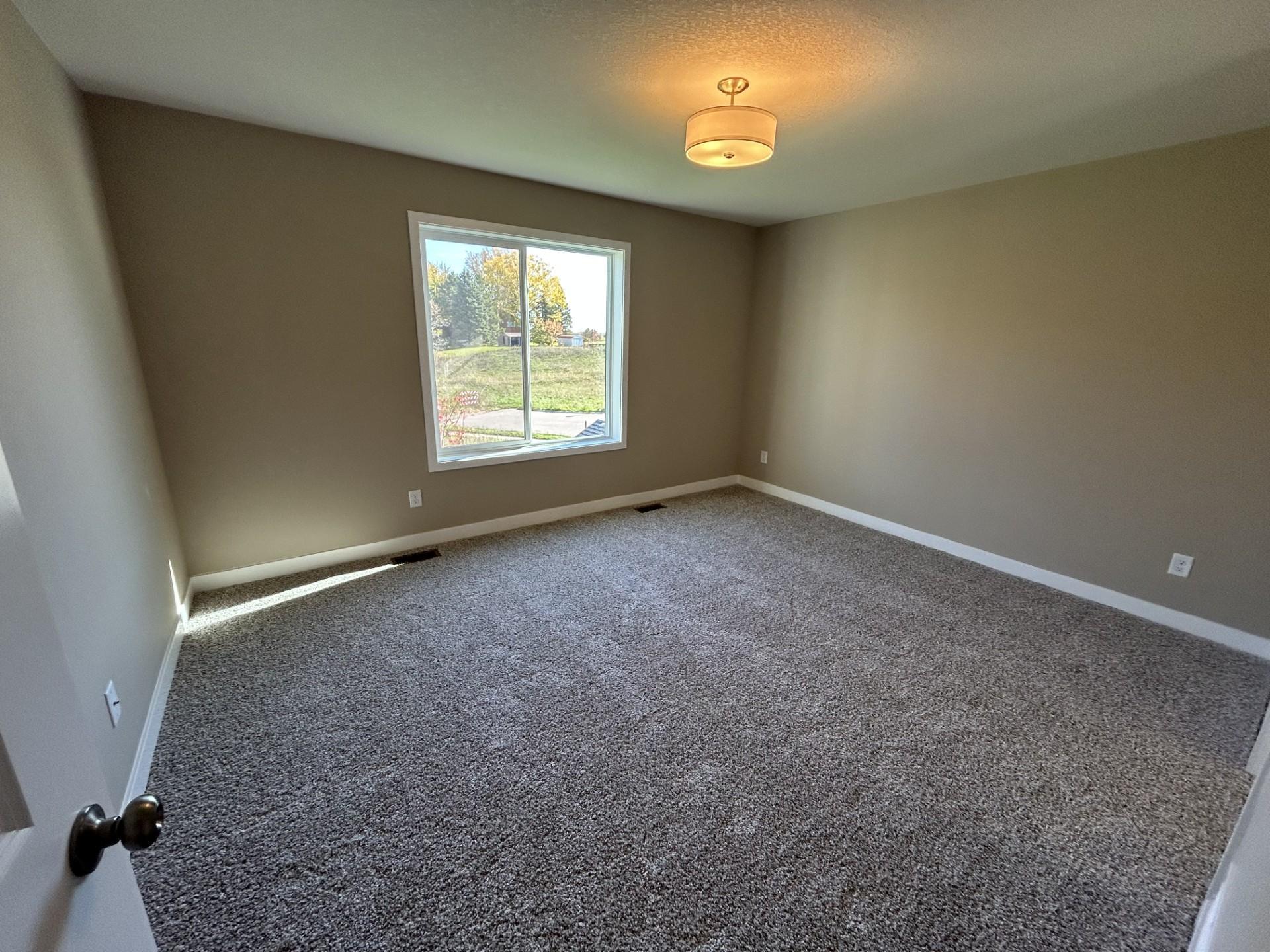7194 Agate Trail