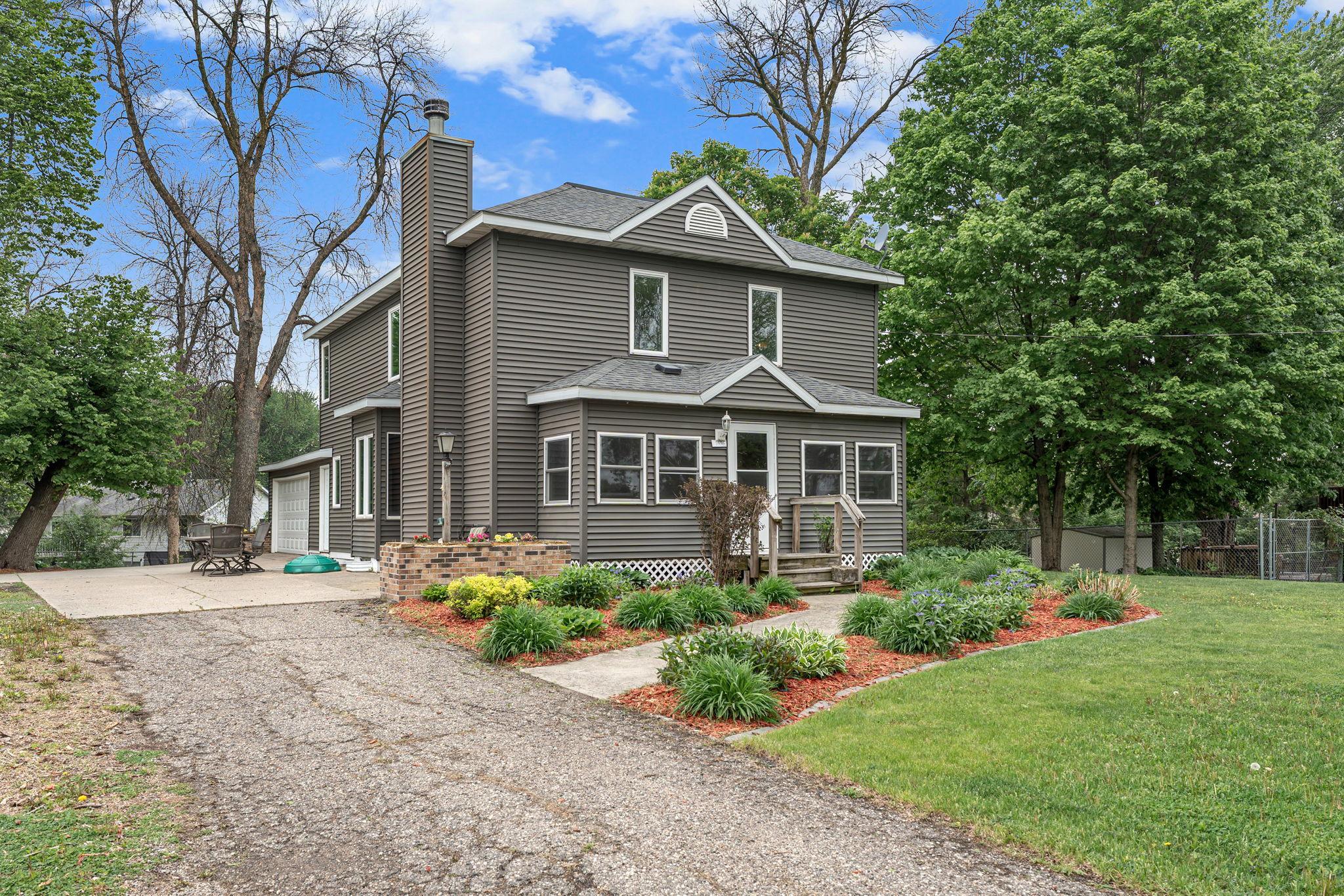 1636 Saint Paul Road