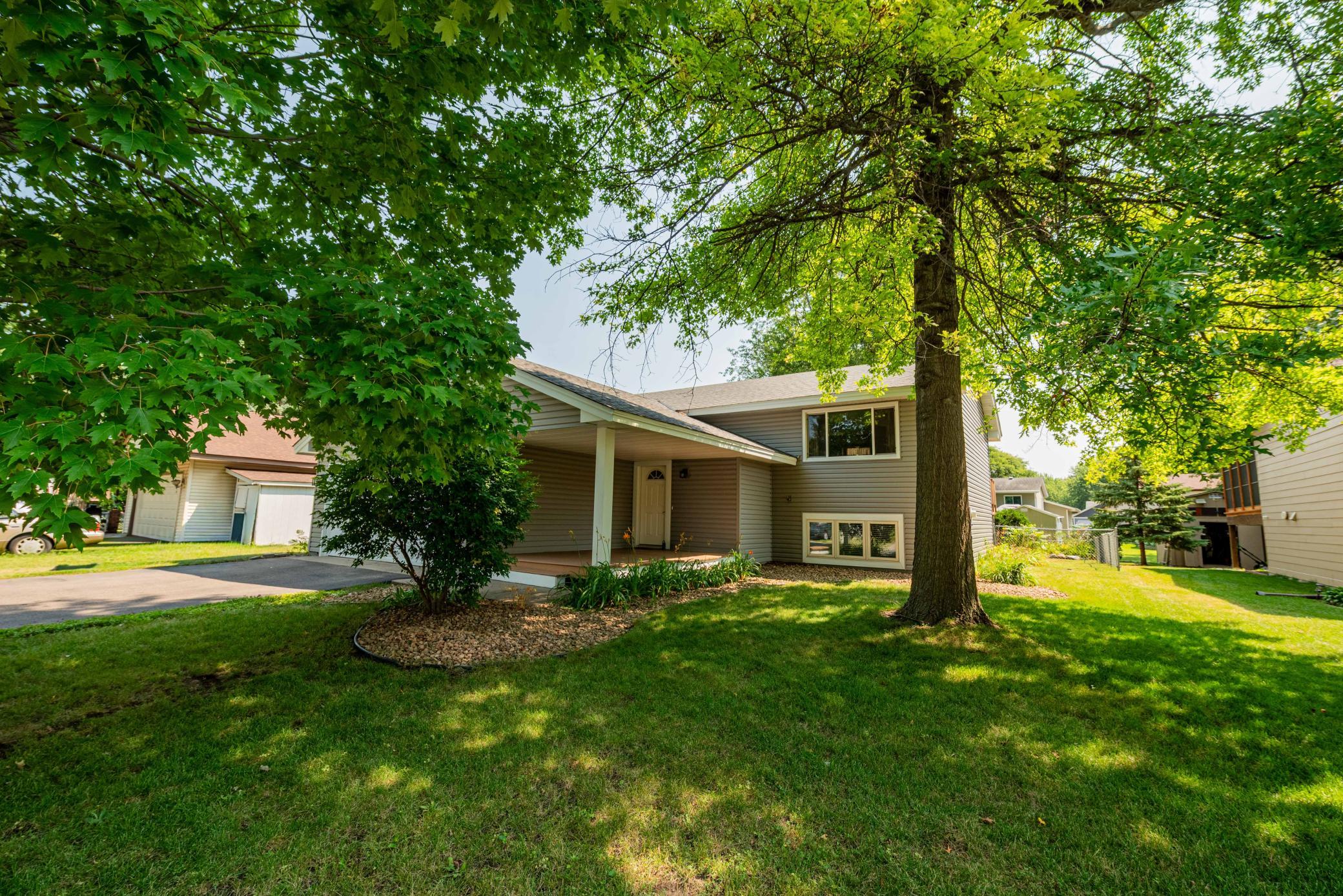 3244 Meadowbrook Court
