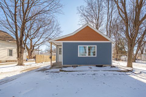 Photo of 337 14th Street NW, Faribault, MN 55021 (MLS # 7008534)