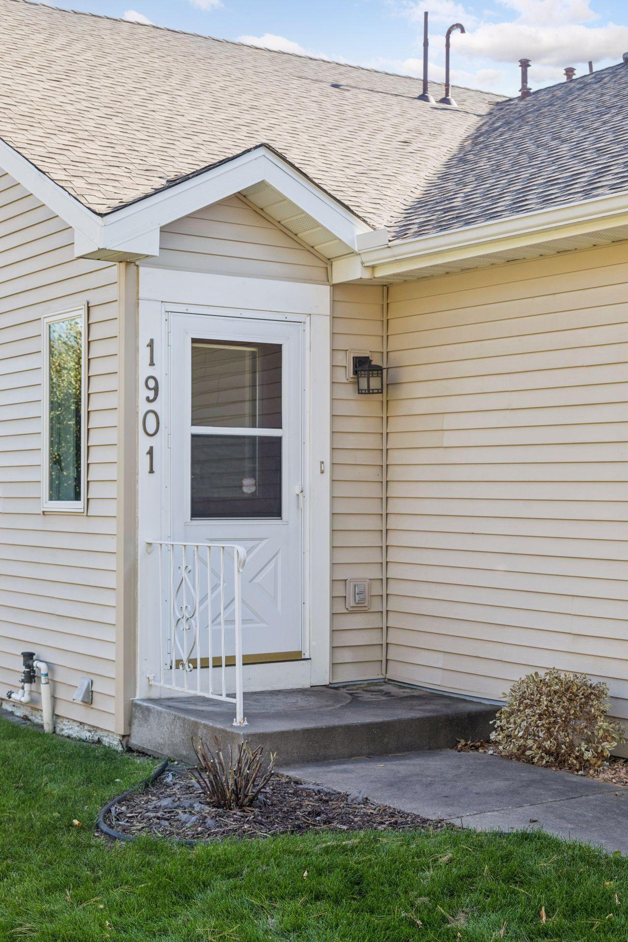 1901 Westridge Circle