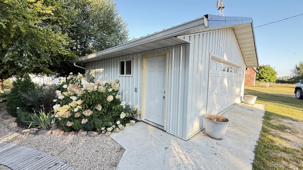 Photo of 905 210th Avenue SW, Appleton, MN 56208 (MLS # 7138238)