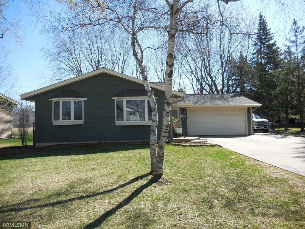 Photo of 12917 130th Court, Burnsville, MN 55337 (MLS # 7058319)