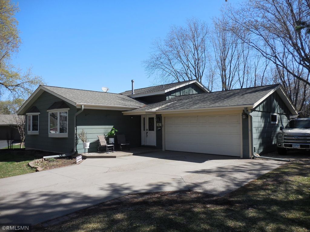 Photo of 12917 130th Court, Burnsville, MN 55337 (MLS # 7058319)