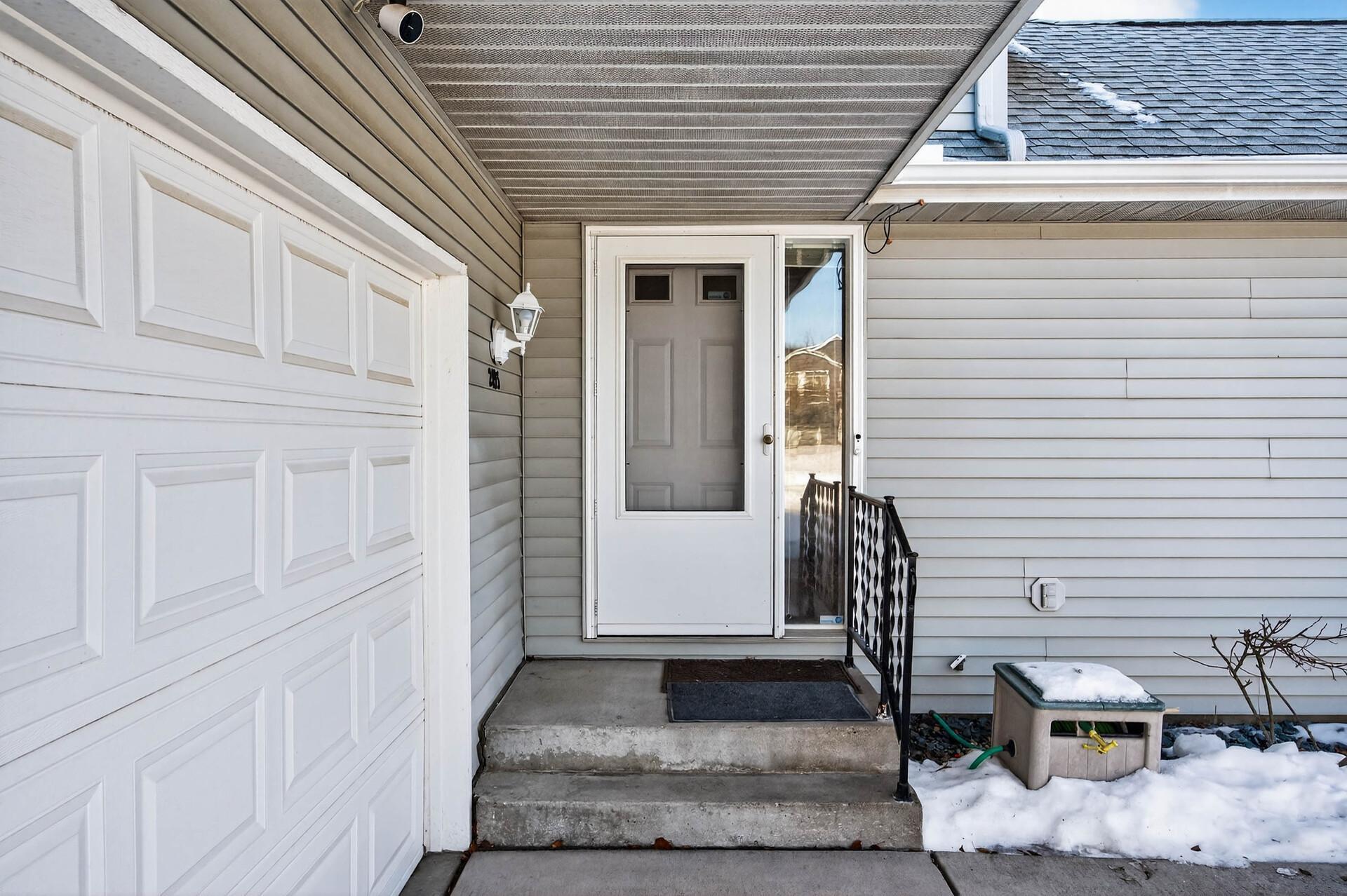 2193 Grafton Avenue N