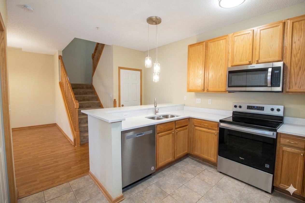 1591 Woodlynn Avenue 2