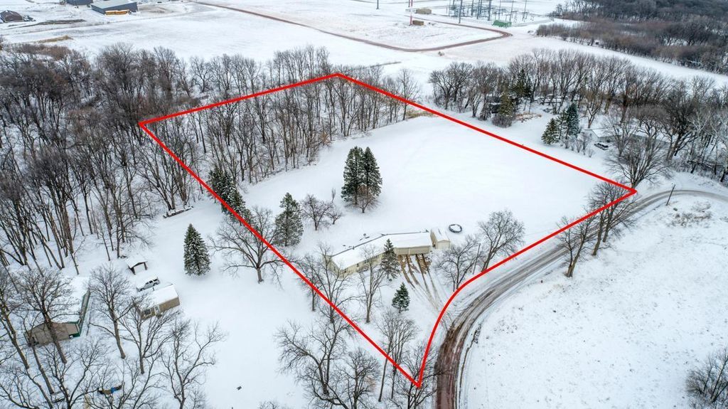 Photo of 127 Ballard Avenue, Jackson, MN 56143 (MLS # 6825001)