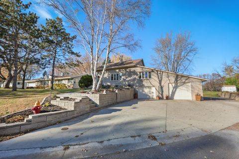 1 Skyview Drive, Sauk Rapids, MN 56379 - #: 6814775