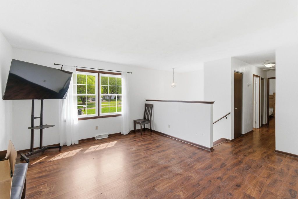 Photo of 309 8th Avenue NW, Waseca, MN 56093 (MLS # 7062980)