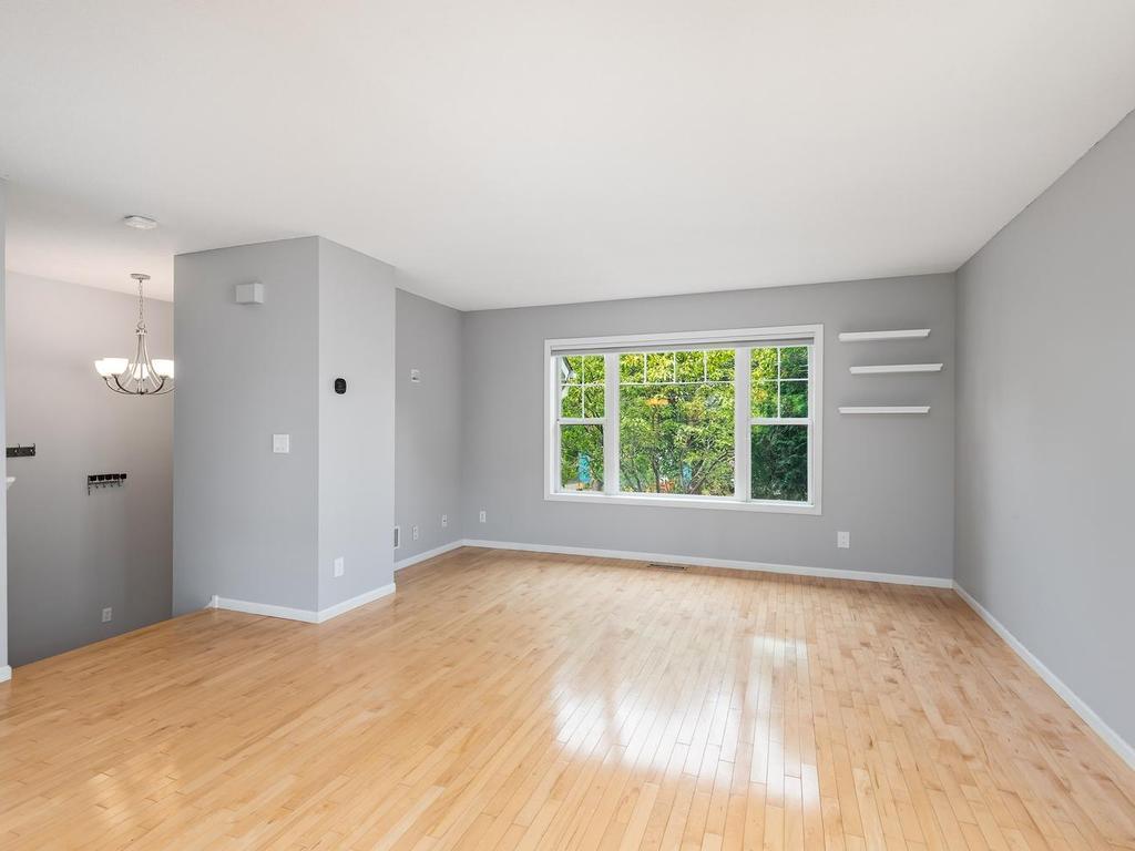 1811 3rd Street NE