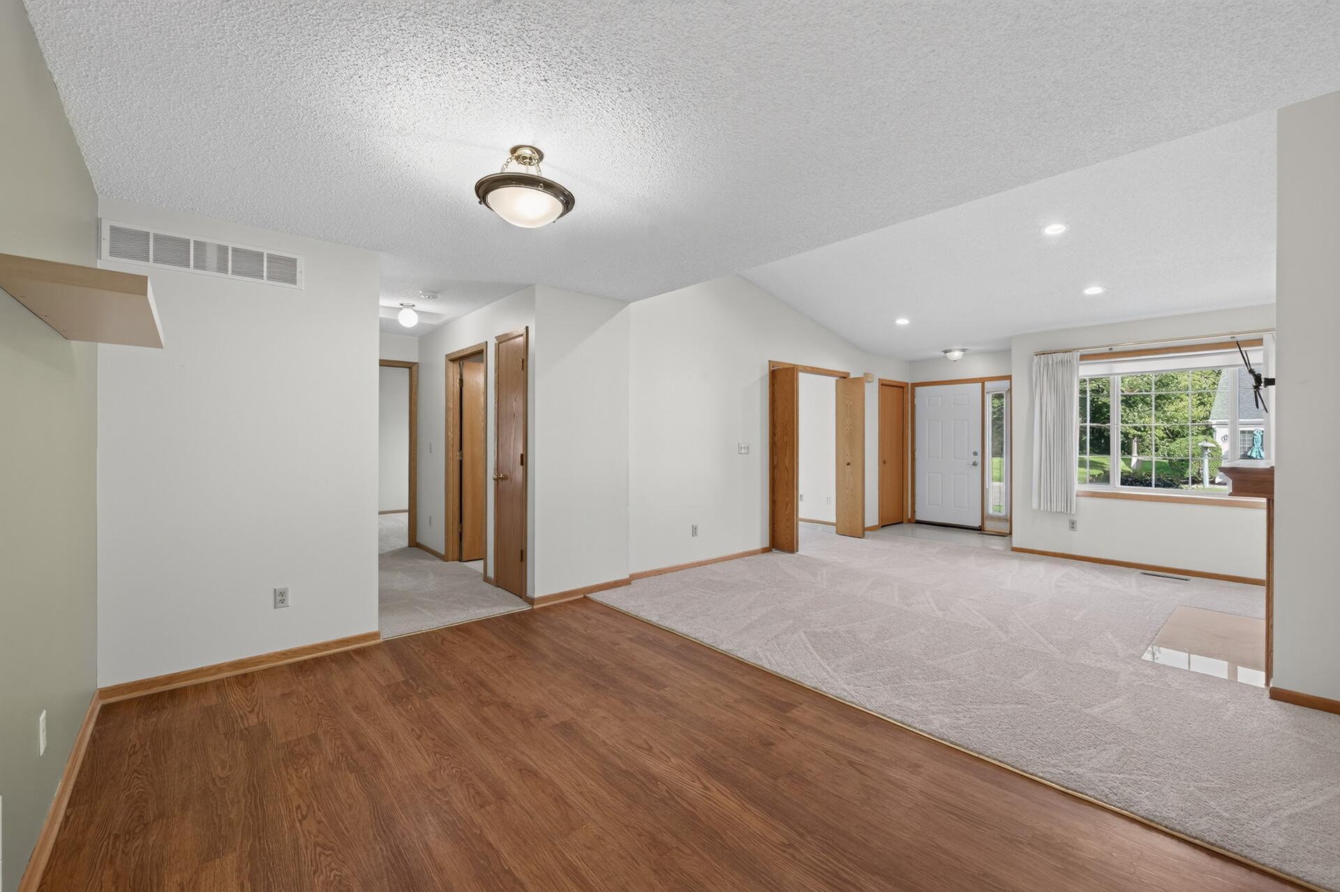2790 87th Street E 11