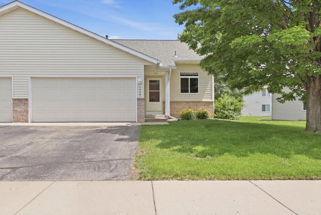 Photo of 1559 Dublin Court, Shakopee, MN 55379 (MLS # 7098369)