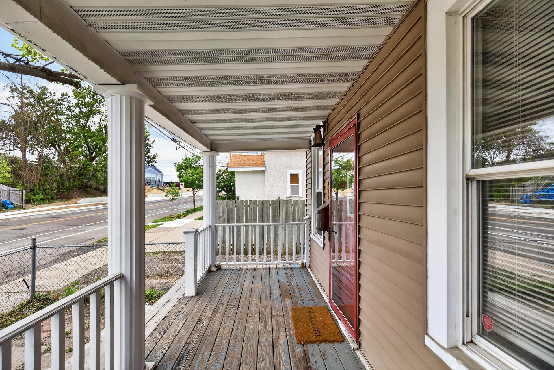 571 Front Avenue