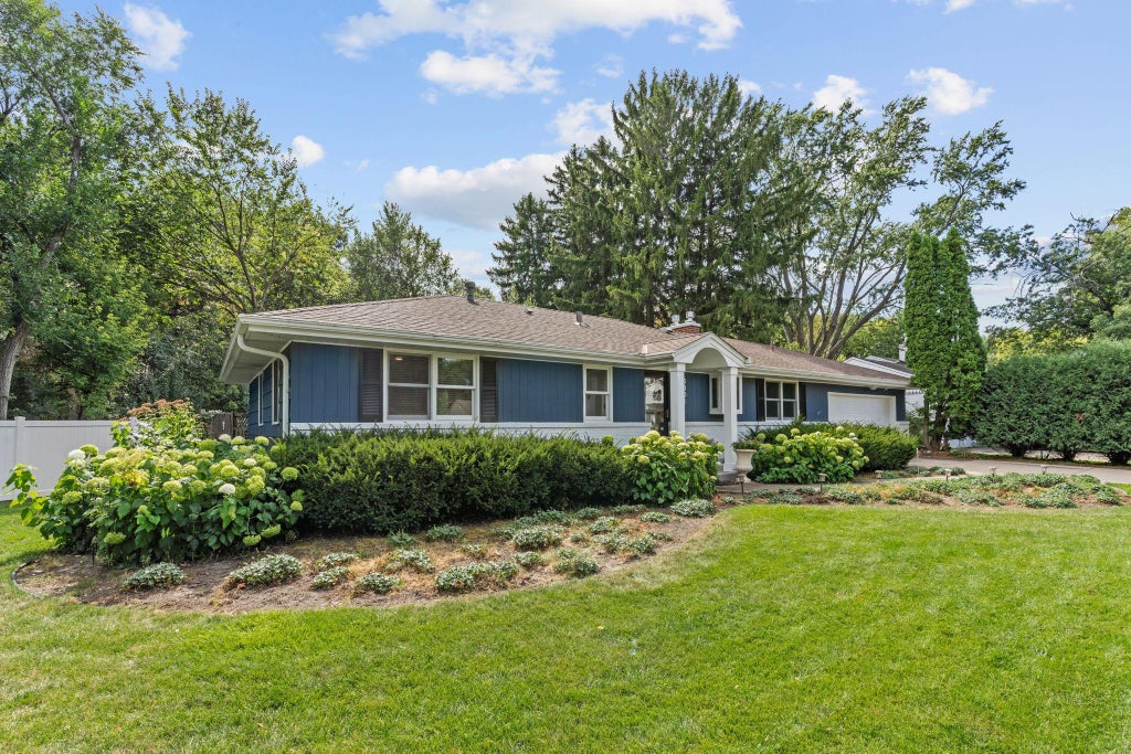 Photo of 5301 Windsor Avenue, Edina, MN 55436 (MLS # 7142985)