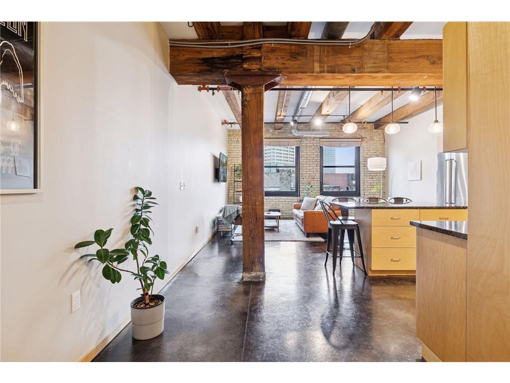 406 Wacouta Street 609