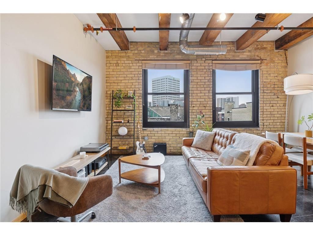 Photo of 406 Wacouta Street #609, Saint Paul, MN 55101 (MLS # 7036152)