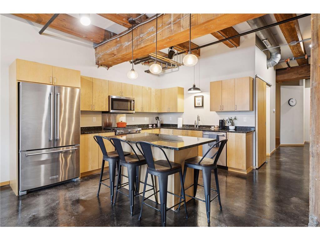 406 Wacouta Street 609