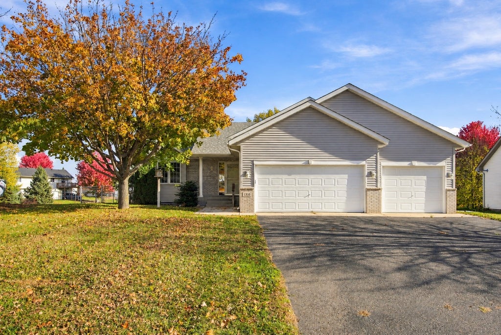 Photo of 1351 Rolling Oaks Drive, Hanover, MN 55341 (MLS # 7165283)