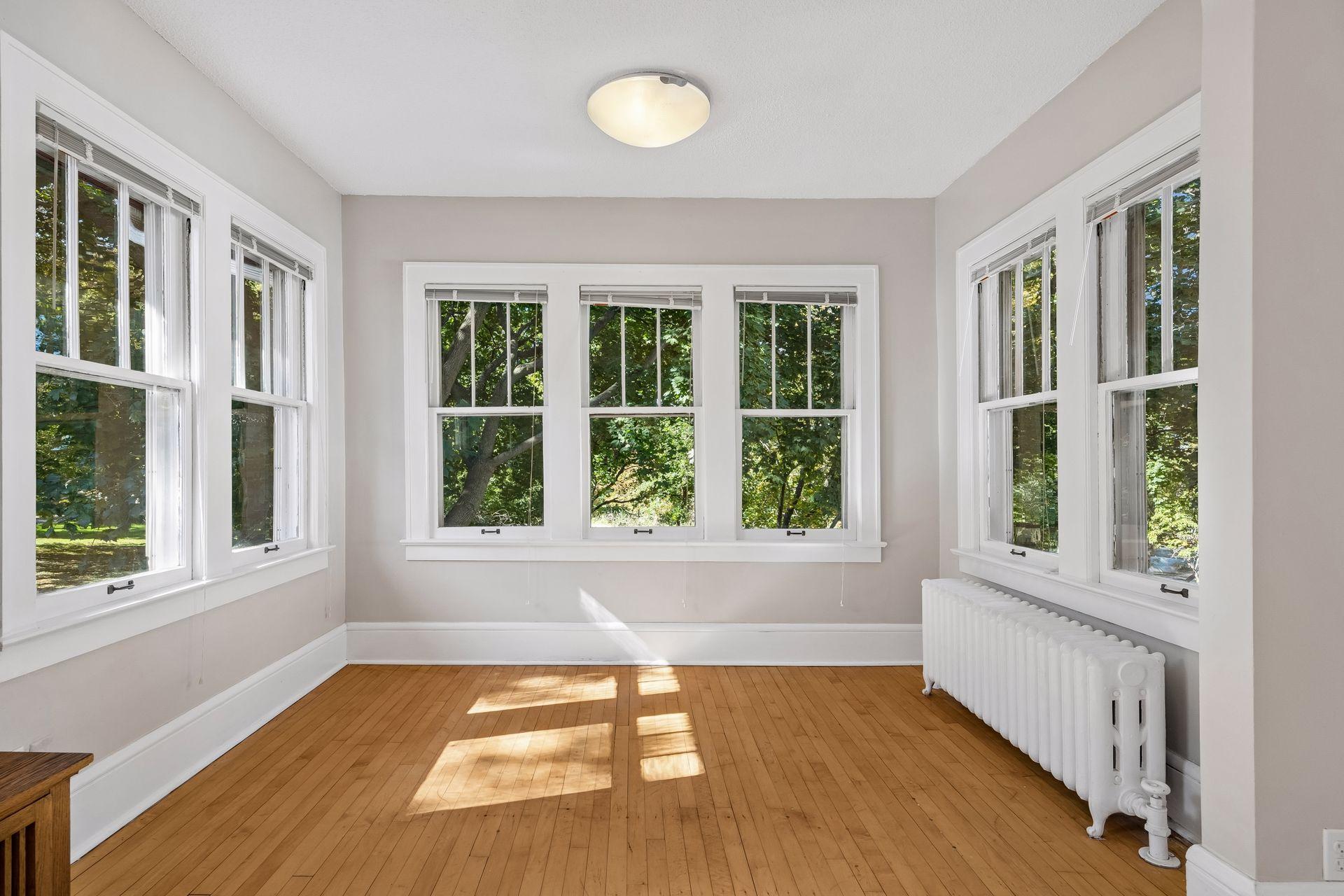 629 Kenwood Parkway