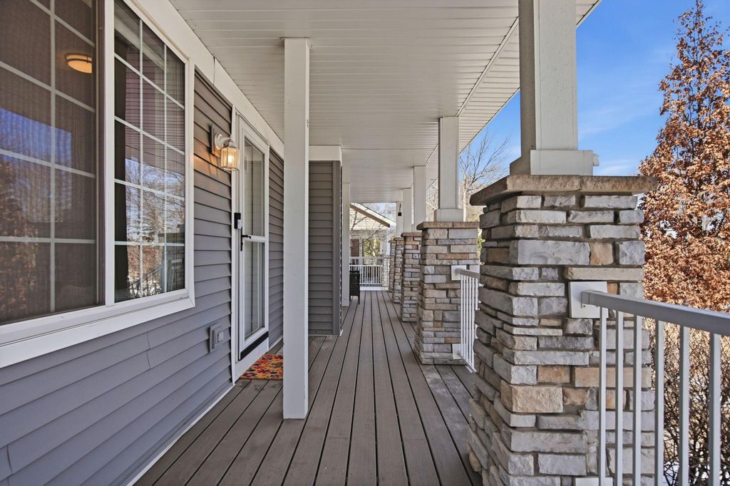 Photo of 138 Willoughby Way W, Hopkins, MN 55305 (MLS # 7032399)