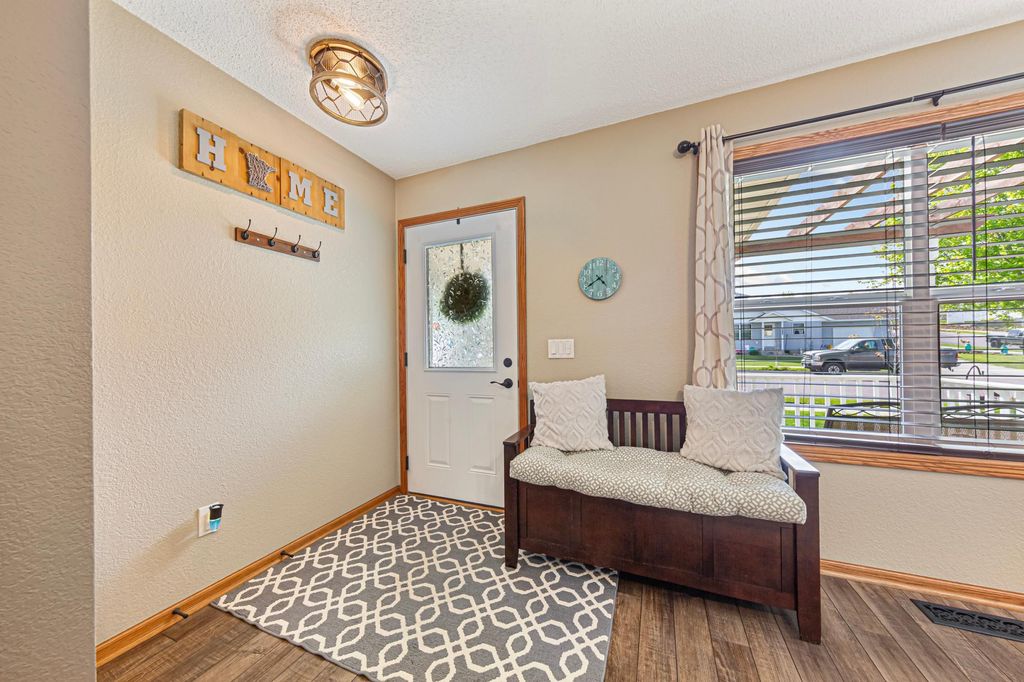 Photo of 2114 York Street, Saint Peter, MN 56082 (MLS # 7067986)
