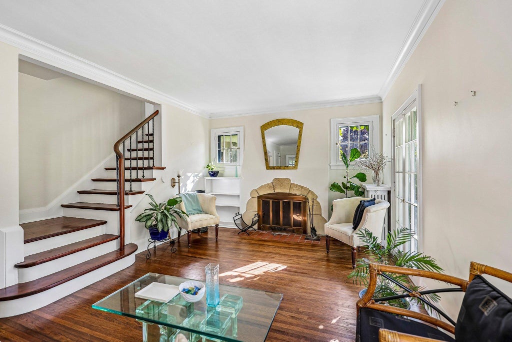 Photo of 5225 Girard Avenue S, Minneapolis, MN 55419 (MLS # 7165913)
