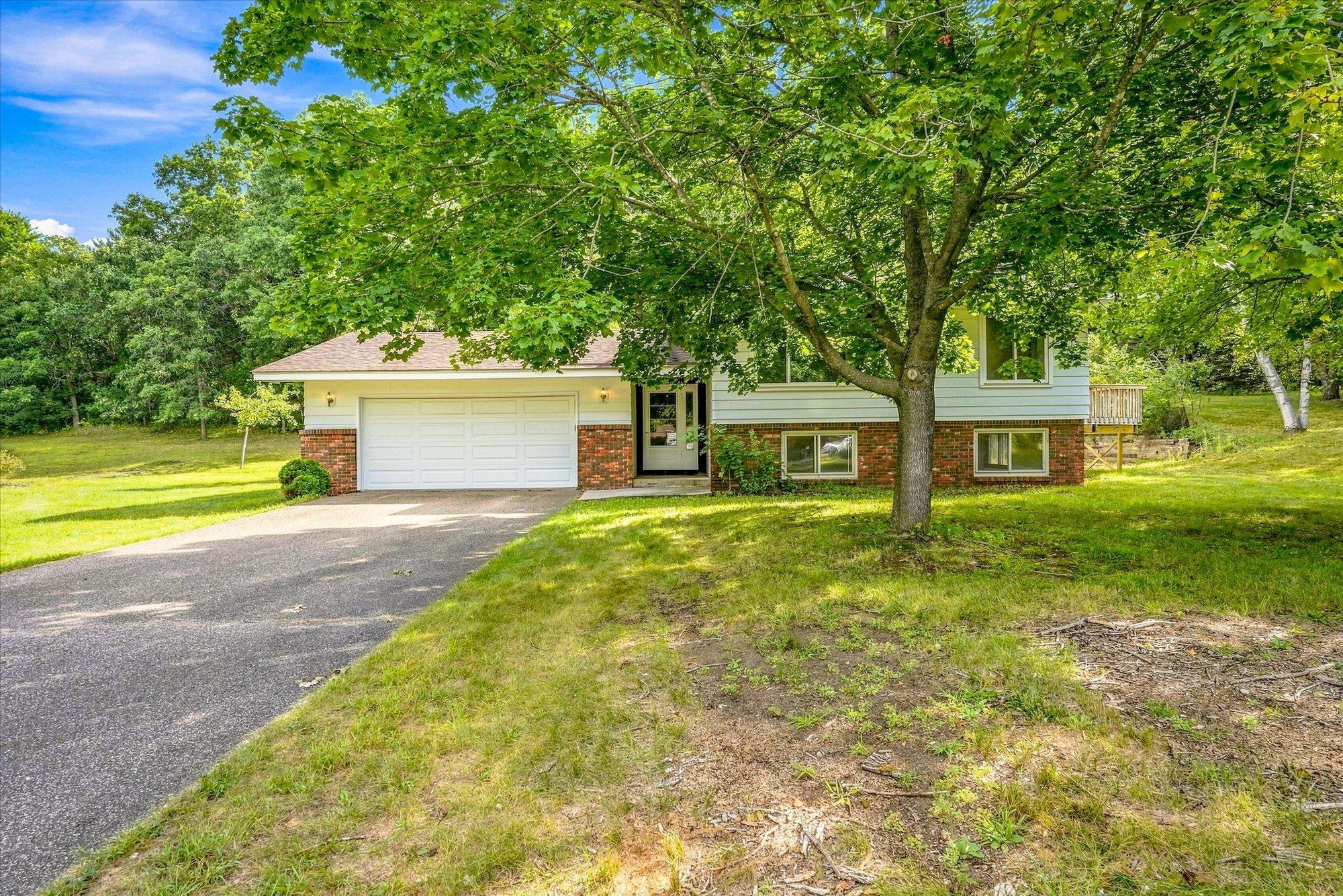 13600 Greenwood Trail N