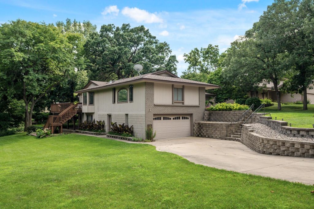 Photo of 9506 Riverview Avenue, Bloomington, MN 55425 (MLS # 7017160)