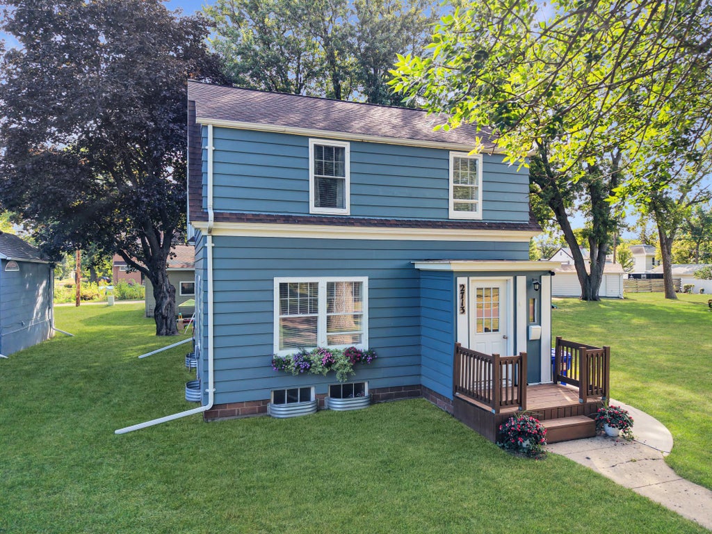 Photo of 2713 Linden Avenue, Slayton, MN 56172 (MLS # 7136012)