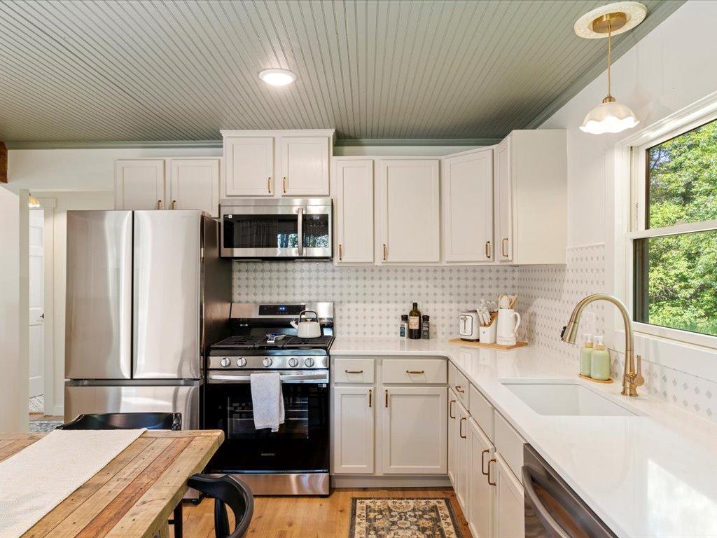 12698 Omega Lane