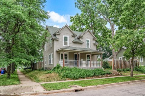 298 Avon Street N Saint Paul MN 55104