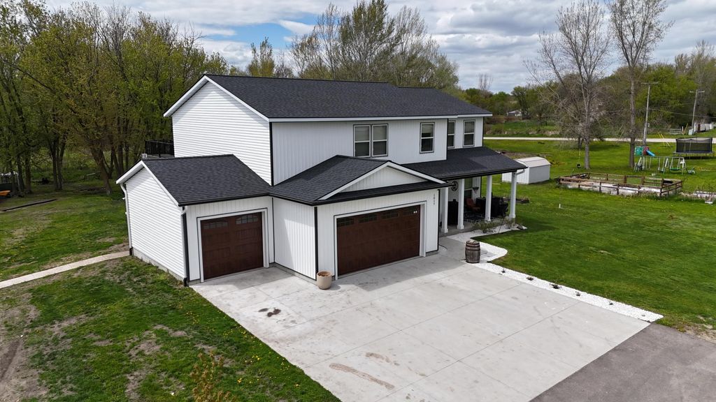 Photo of 1017 Chester Ave SE Ave, Rochester, MN 55904 (MLS # 7068860)