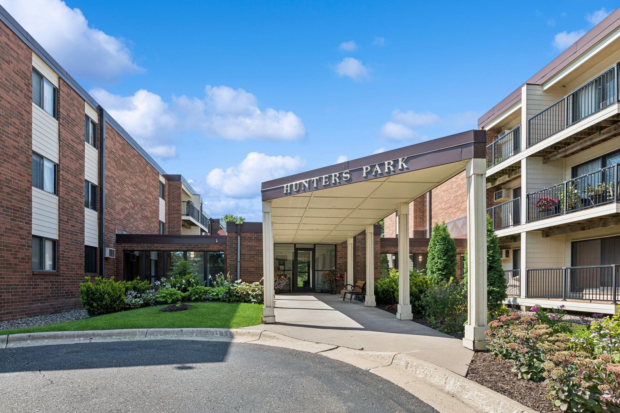 4 Pine Tree Drive 324