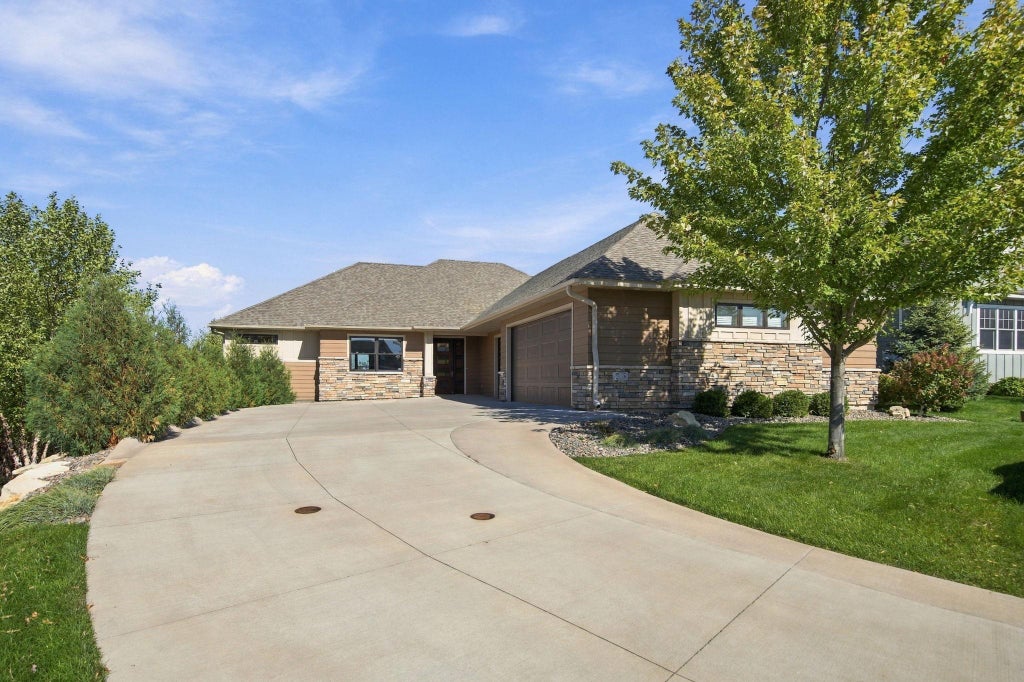 Photo of 25 Phoebe Lane, North Oaks, MN 55127 (MLS # 7156943)
