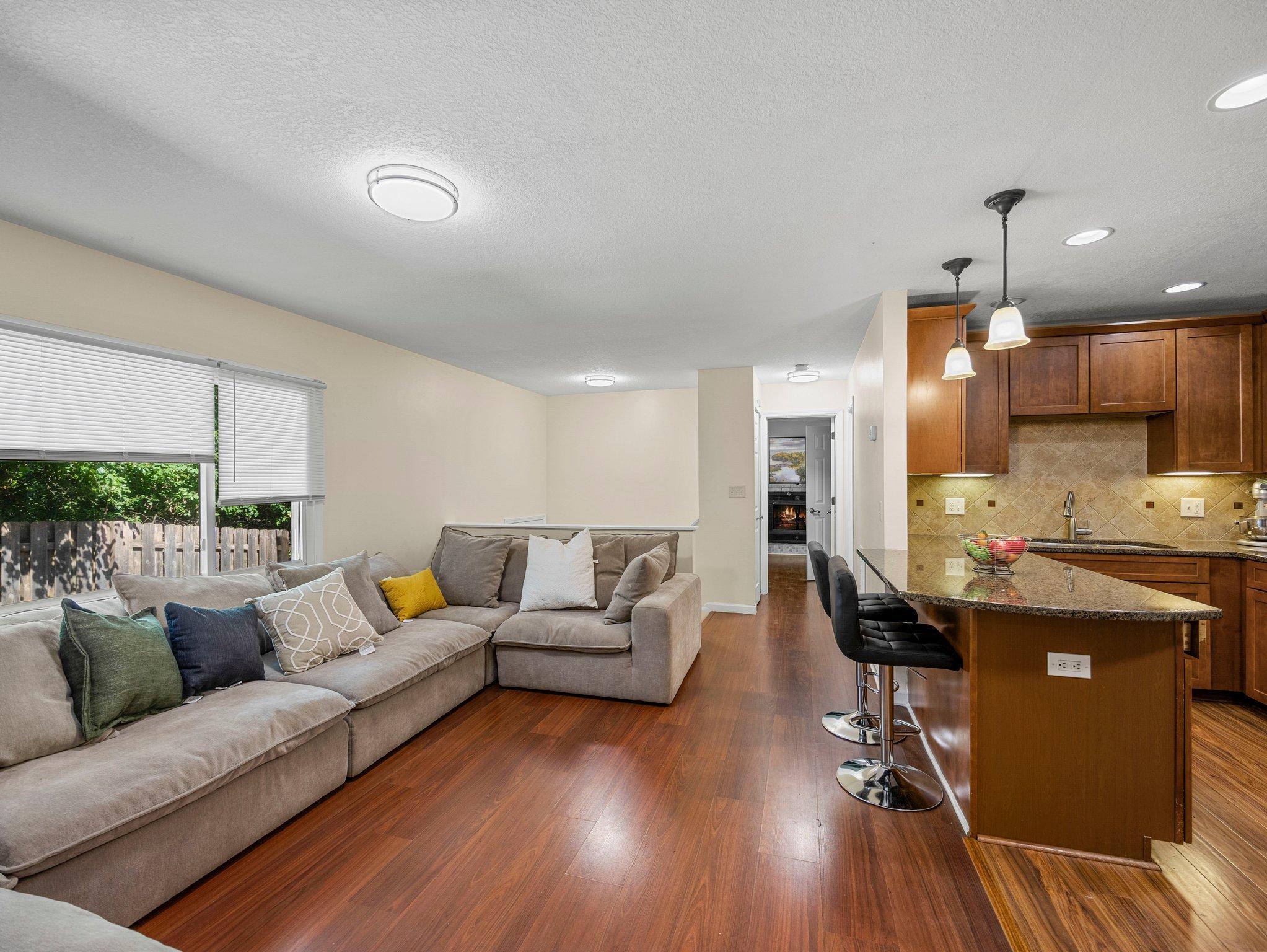 1544 Greenwood Court N