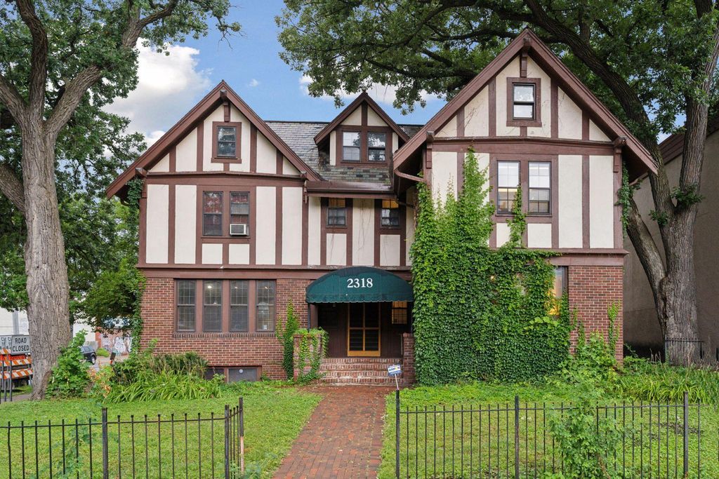 Photo of 2318 1st Avenue, Minneapolis, MN 55404 (MLS # 7005502)