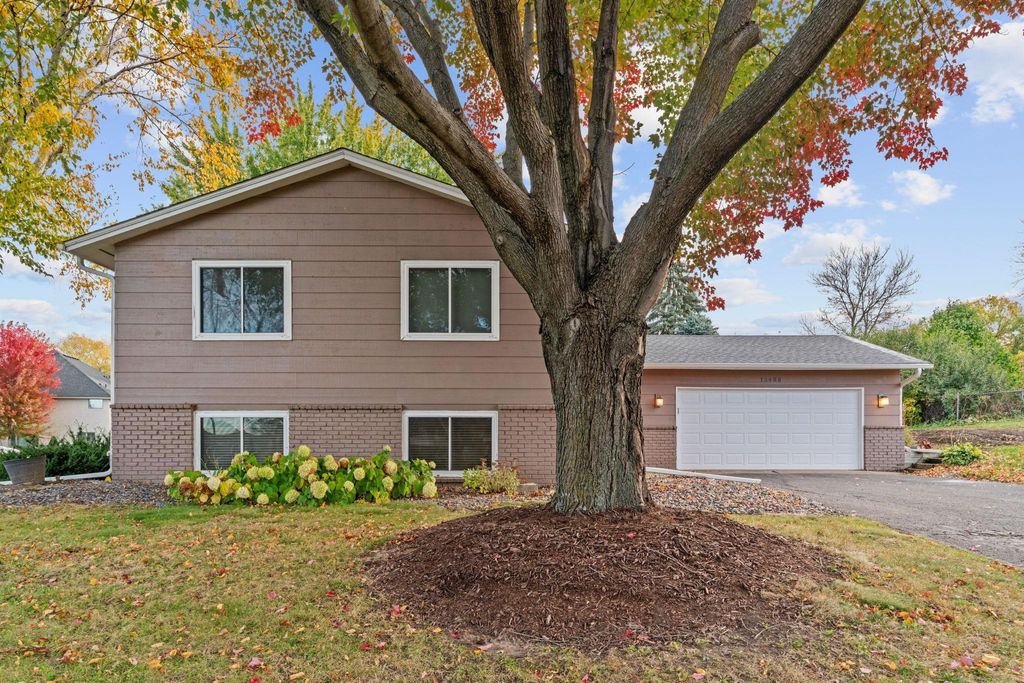 Photo of 16988 Weaver Lake Drive, Maple Grove, MN 55311 (MLS # 7045718)