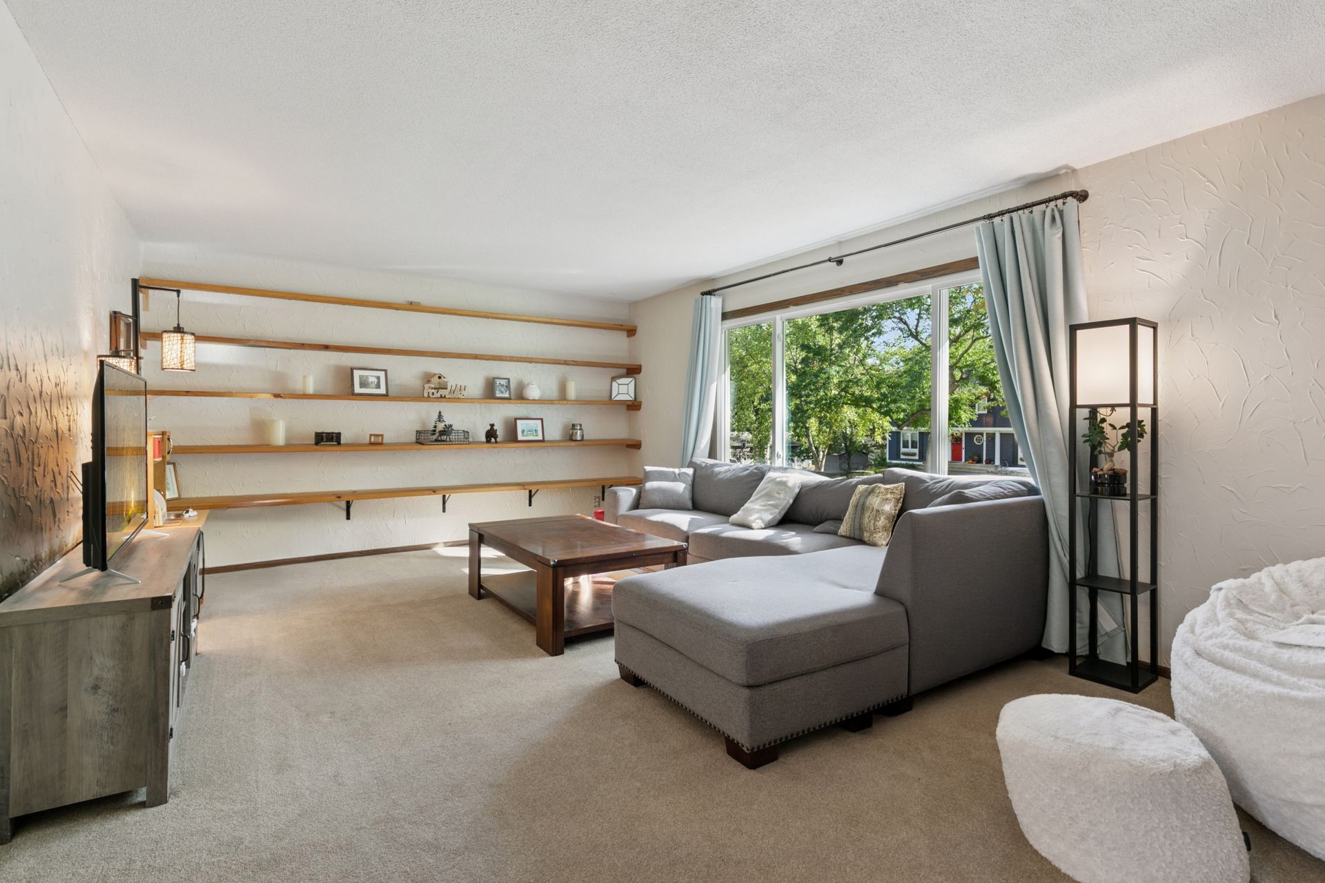 1312 Echo Drive