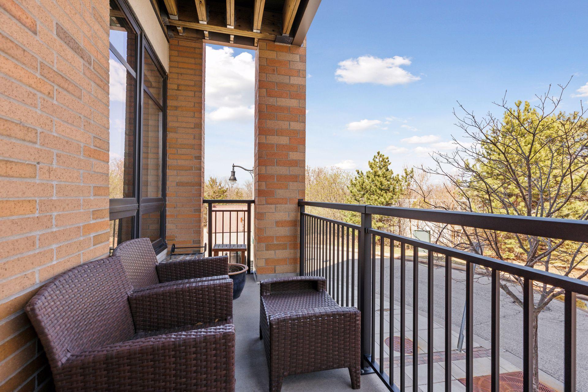 3707 Grand Way 100